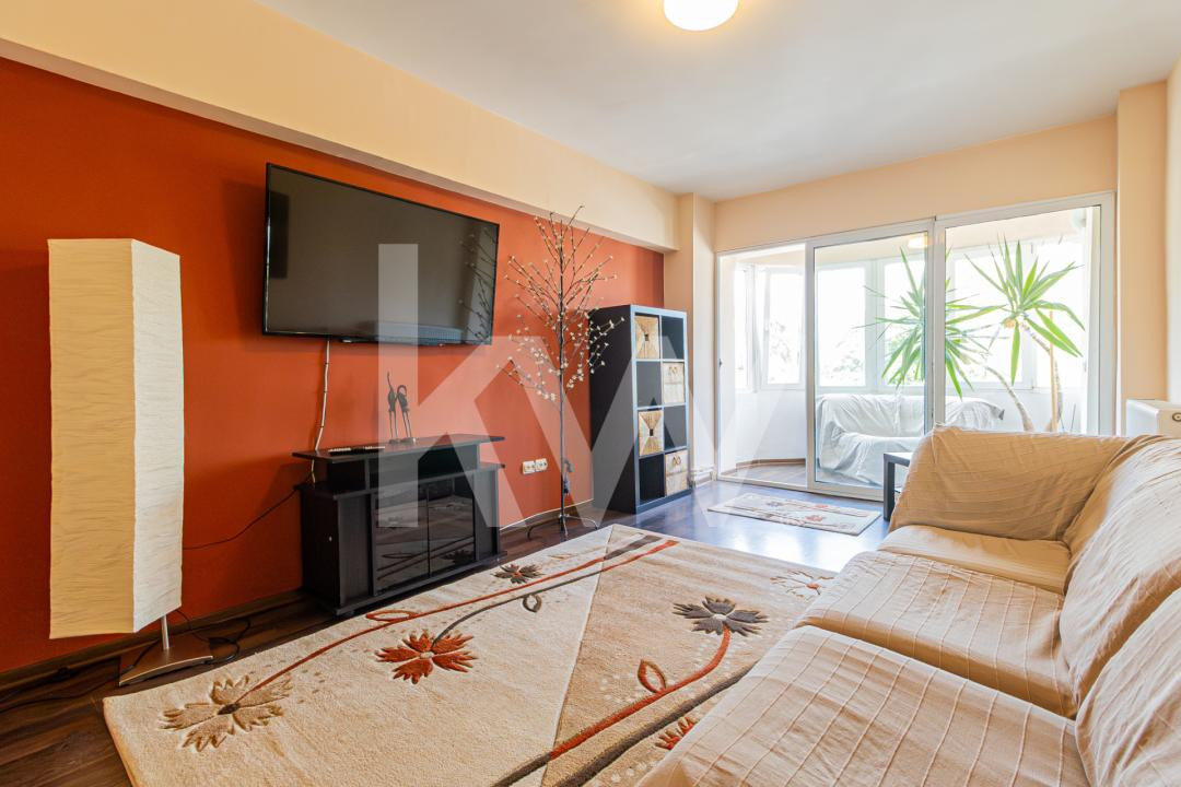 Inchiriere apartament 3 camere, mobilat și utilat - zona Centrul Civic