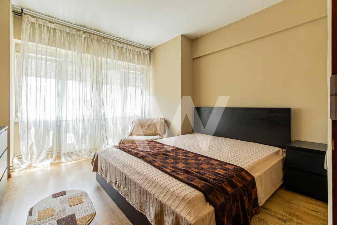 Inchiriere apartament 3 camere, mobilat și utilat - zona Centrul Civic