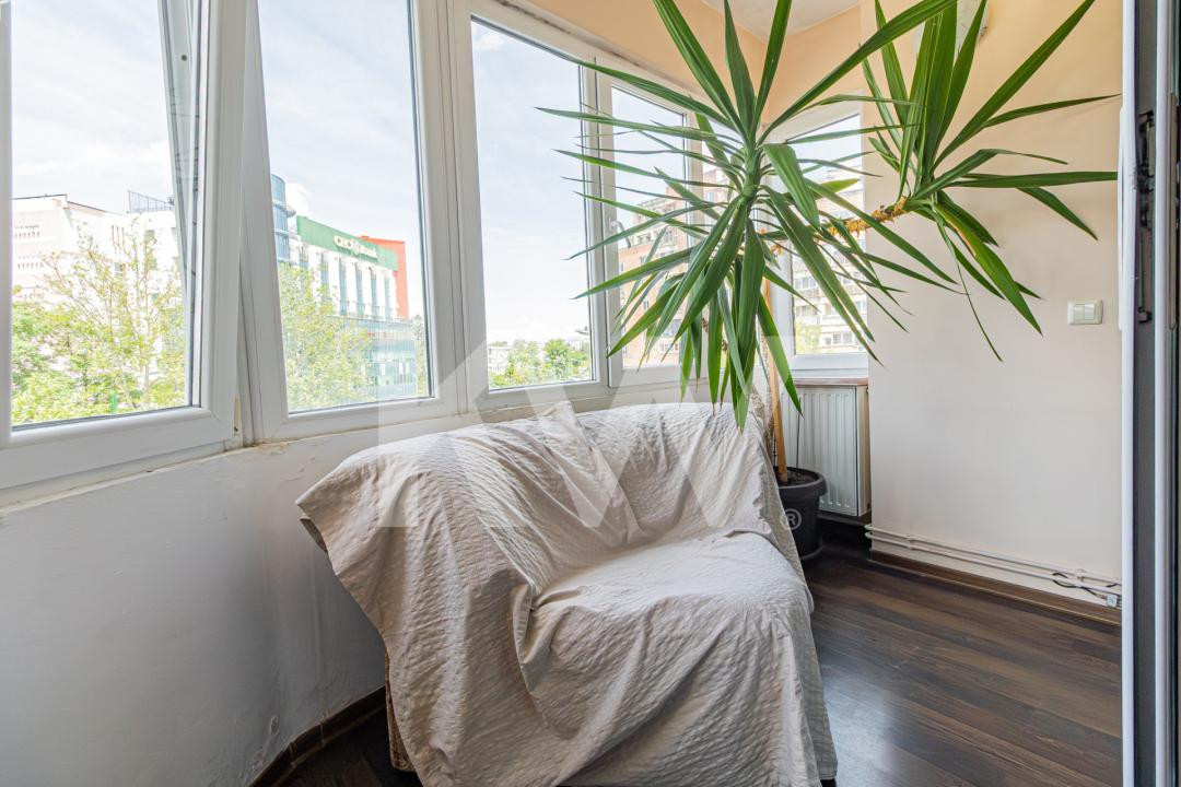 Inchiriere apartament 3 camere, mobilat și utilat - zona Centrul Civic
