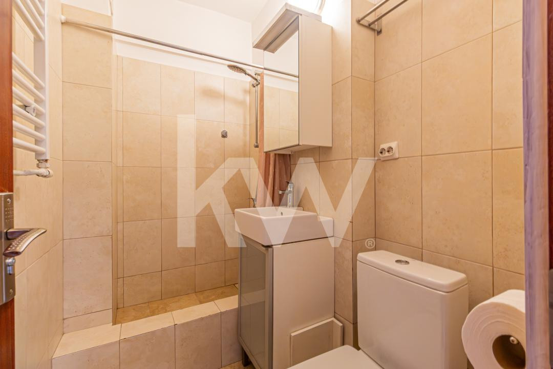 Inchiriere apartament 3 camere, mobilat și utilat - zona Centrul Civic