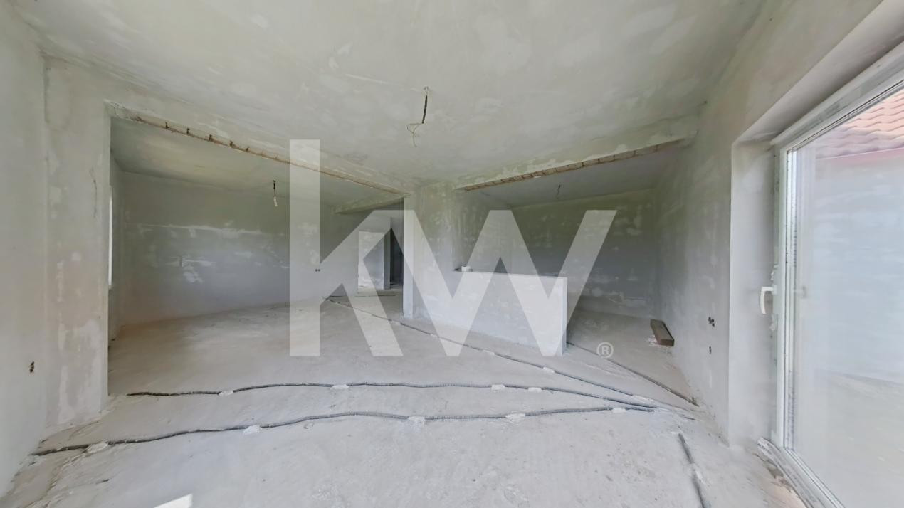 Casa cu 7 camere, 224 mp utili, teren 1000 mp | Feldioara 