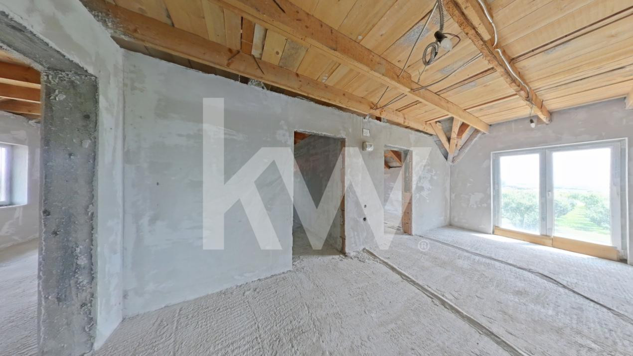 Casa cu 7 camere, 224 mp utili, teren 1000 mp | Feldioara 