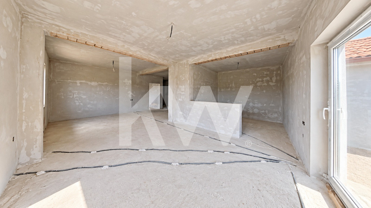 Casa cu 7 camere, 224 mp utili, teren 700 mp | Feldioara 