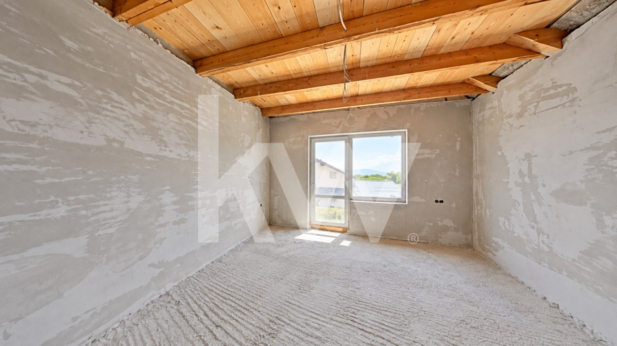 Casa cu 7 camere, 224 mp utili, teren 700 mp | Feldioara 