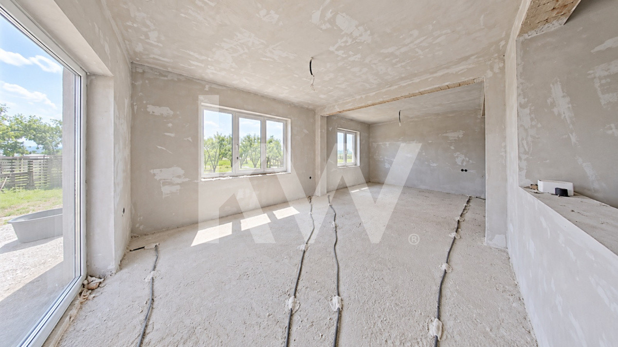 Casa cu 7 camere, 224 mp utili, teren 700 mp | Feldioara 