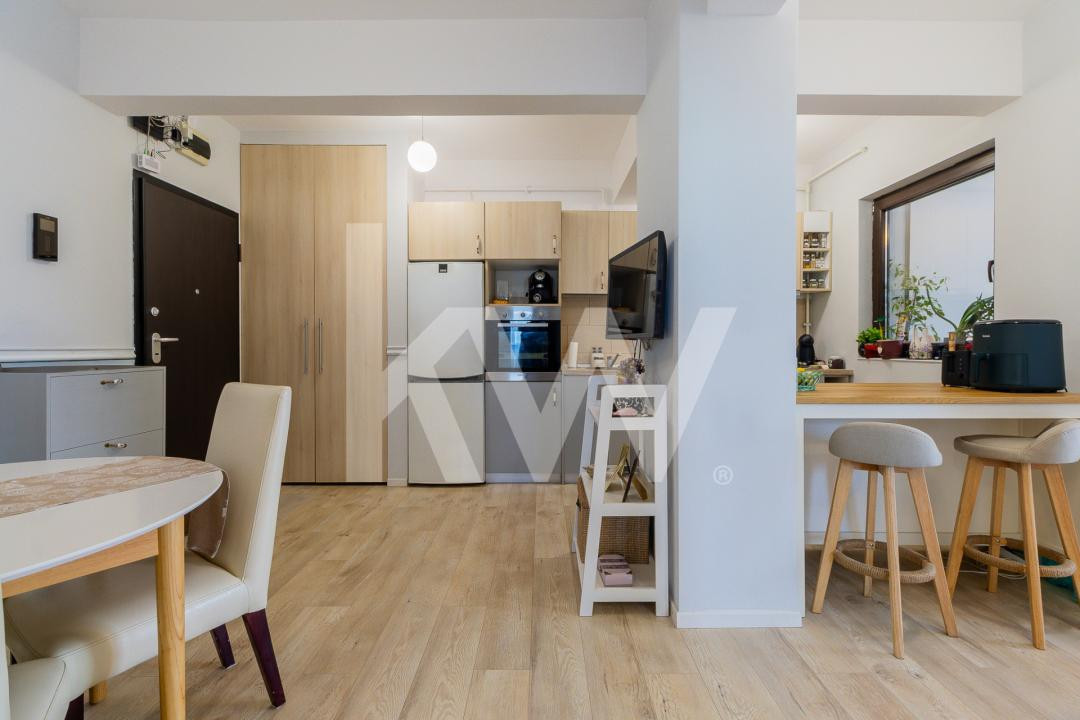 Vânzare apartament cu 3 camere, terasă de 34 mp, vedere panoramică - Ghimbav