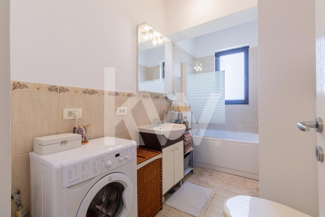Vânzare apartament cu 3 camere, terasă de 34 mp, vedere panoramică - Ghimbav