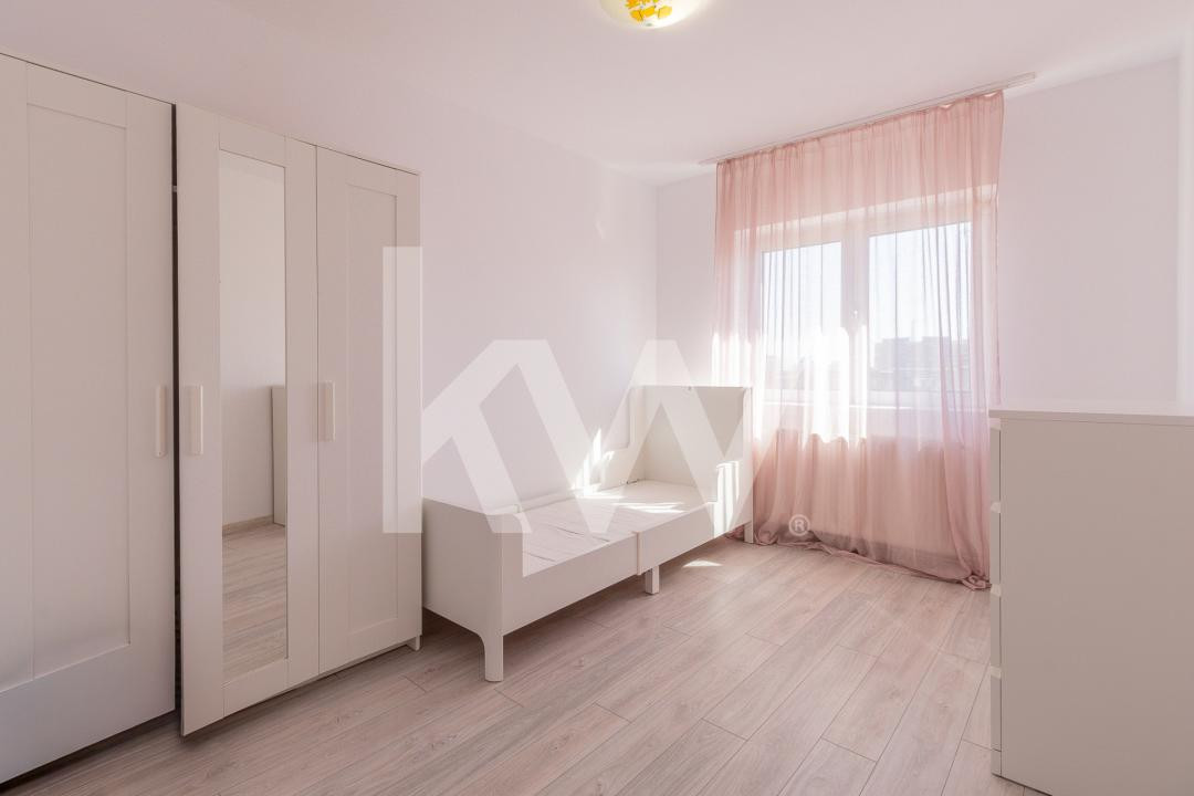 Vânzare apartament cu 3 camere, mobilat și utilat  - strada Vulturului
