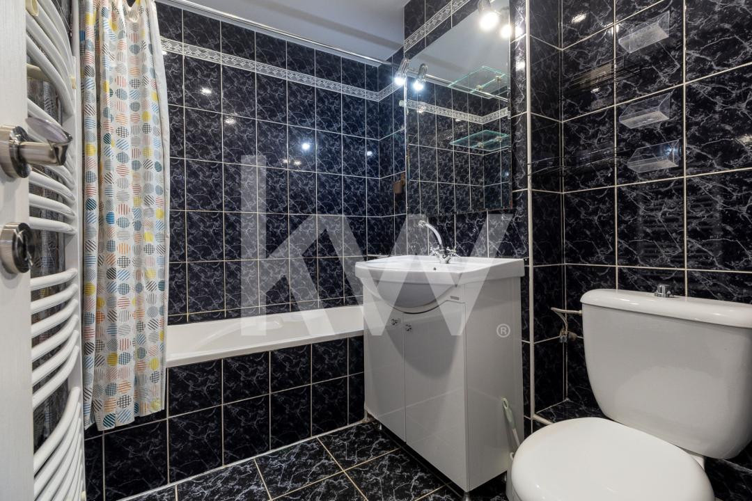 Vânzare apartament cu 3 camere, mobilat și utilat  - strada Vulturului