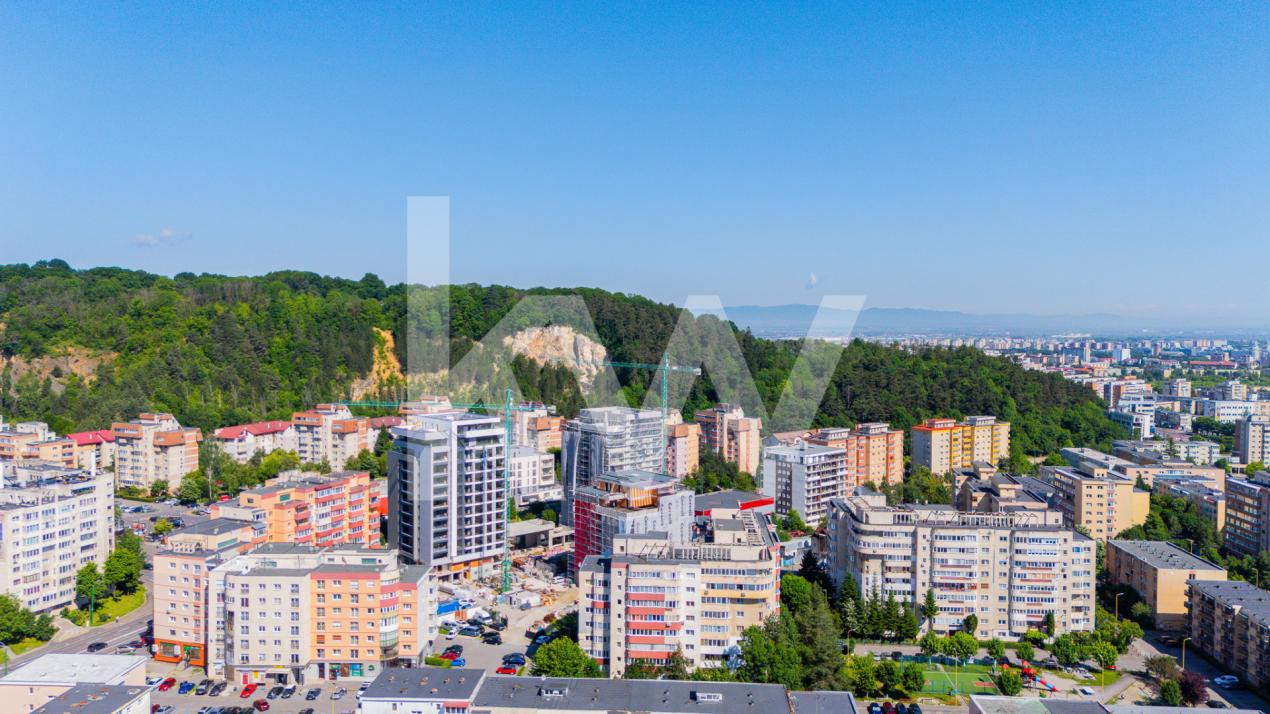 Vânzare apartament cu 3 camere, mobilat și utilat  - strada Vulturului