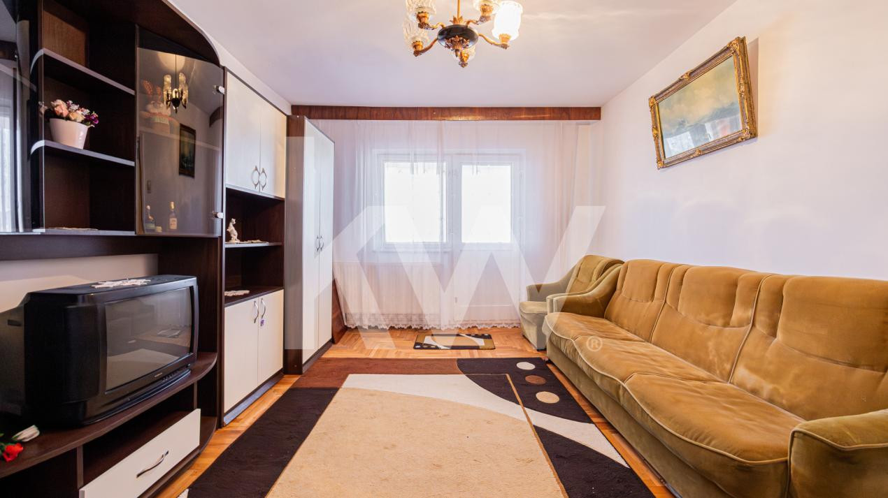 Apartament 3 camere decomandat | 65 mp utili + balcon