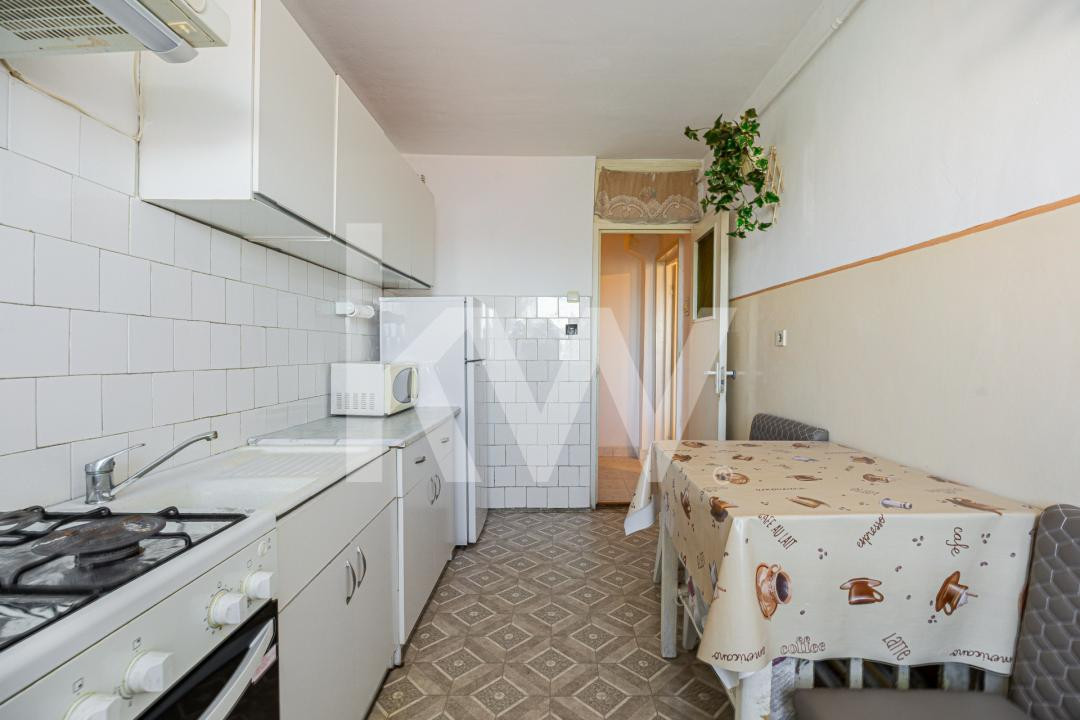 Apartament 3 camere decomandat | 65 mp utili + balcon