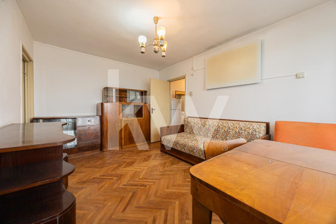 Vânzare apartament cu 4 camere - zona Calea București