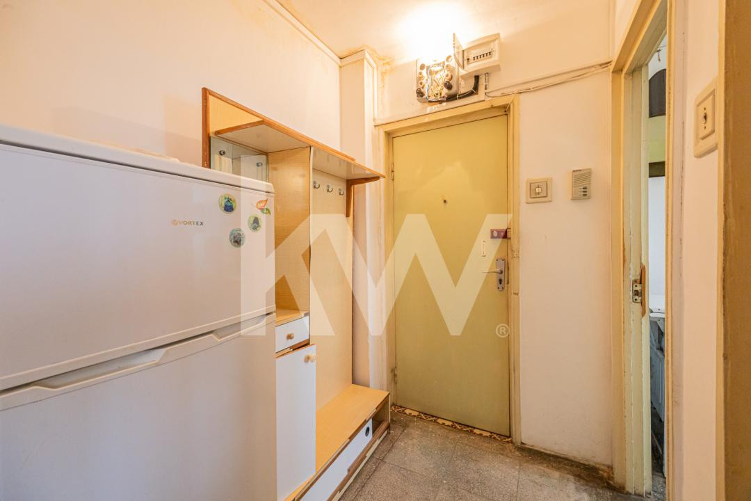 Vânzare apartament cu 4 camere - zona Calea București
