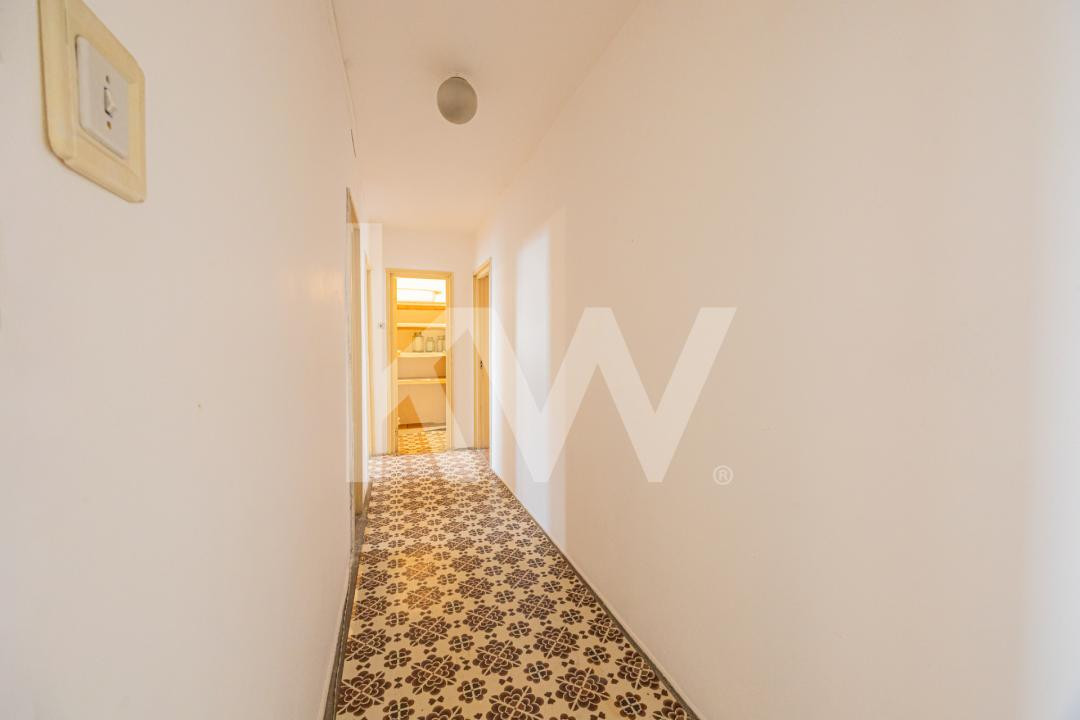 Vânzare apartament cu 4 camere - zona Calea București