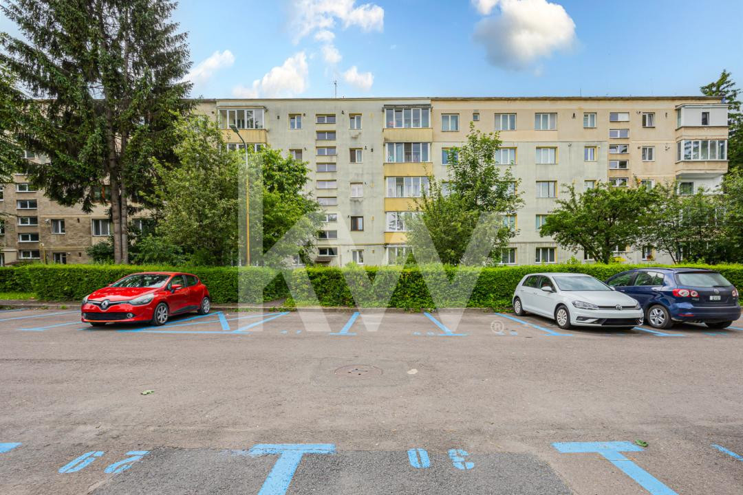 Vânzare apartament cu 4 camere - zona Calea București