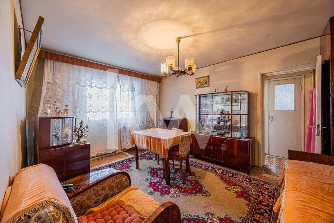Vânzare apartament cu 2 camere, semidecomandat, strada Avram Iancu