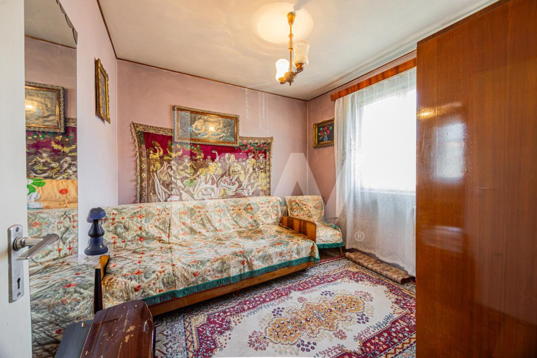 Vânzare apartament cu 2 camere, semidecomandat, strada Avram Iancu