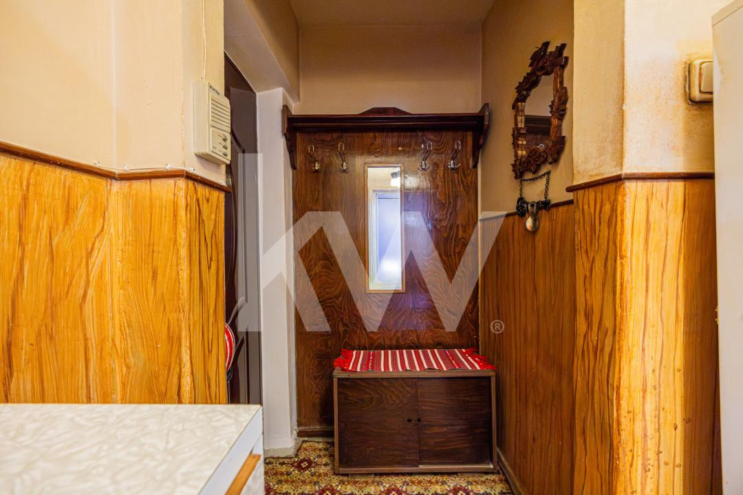 Vânzare apartament cu 2 camere, semidecomandat, strada Avram Iancu