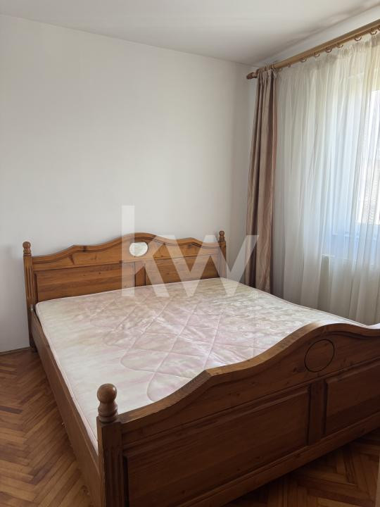 Convenibil & Accesibil ! 2 camere cart Florilor 300 euro