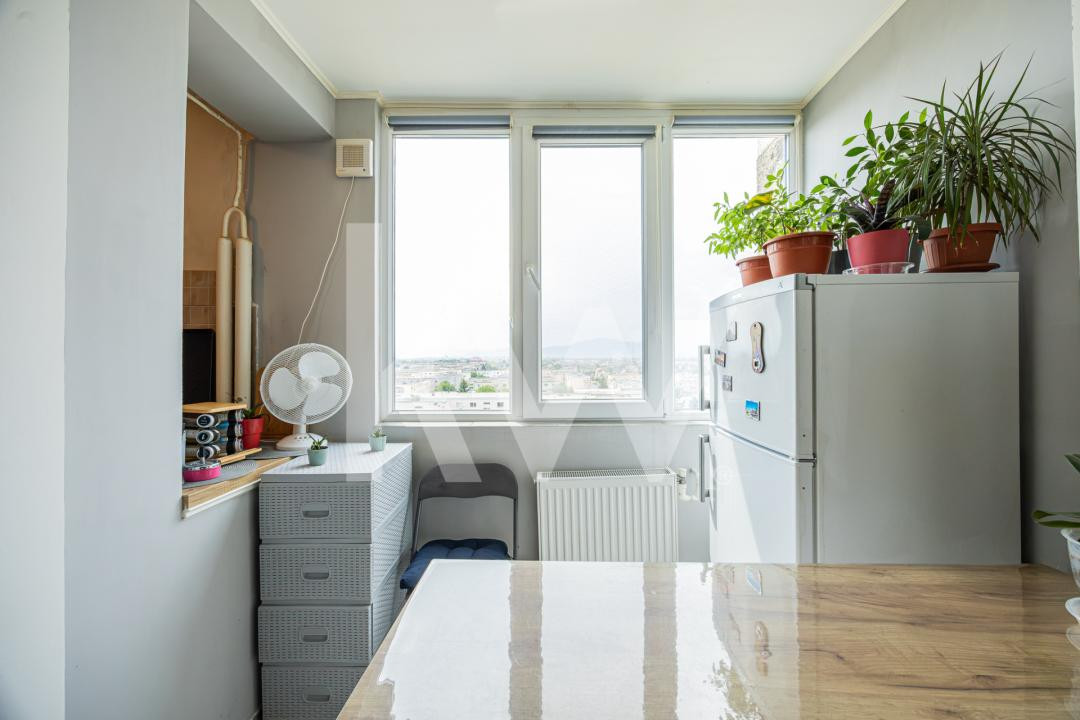 Garsonieră renovată | Complet mobilată | Zona Tractorul - comision 0%!