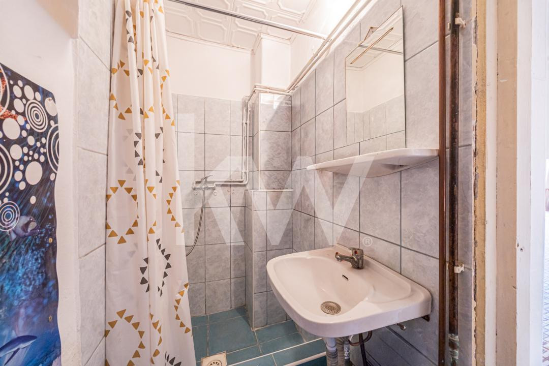 Cernatu, casă cu teren de 1000 mp