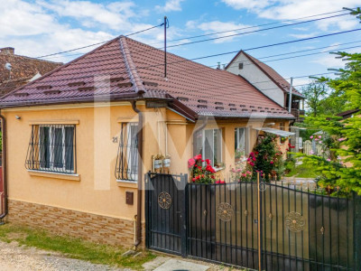 Cernatu, casă cu teren de 1000 mp