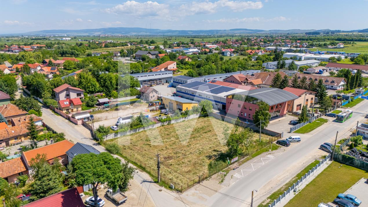 Teren intravilan 1.950 mp | Stupini, Brașov | Inchiriere exclusiv pe termen lung