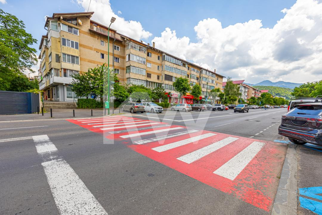 Apartament 3 camere bloc vila, Noua