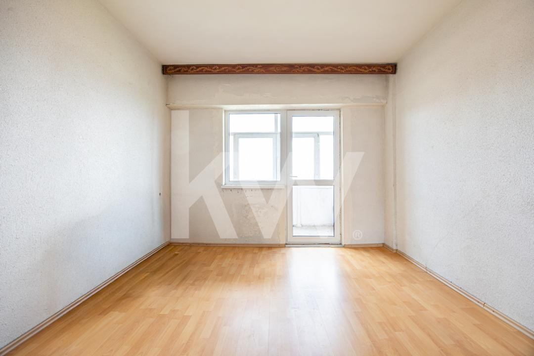 Apartament 3 camere bloc vila, Noua