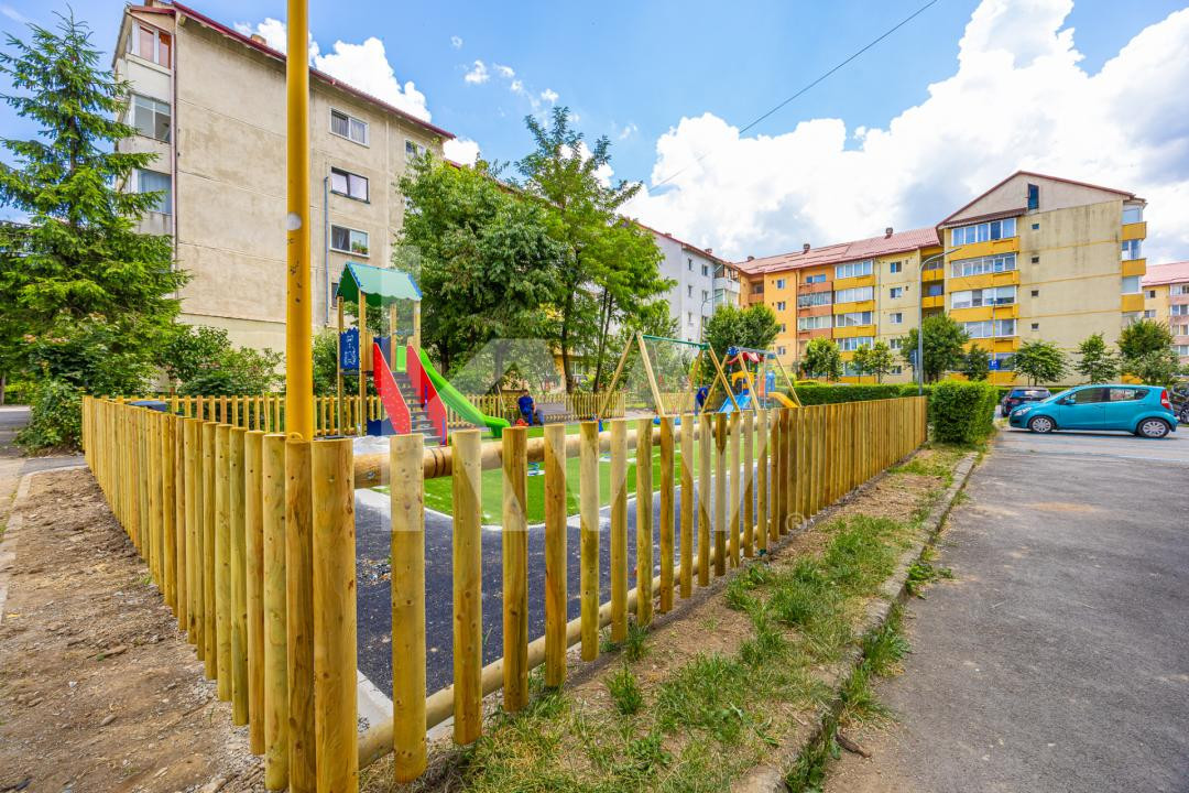 Apartament 3 camere bloc vila, Noua
