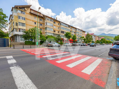 Apartament 3 camere bloc vila, Noua