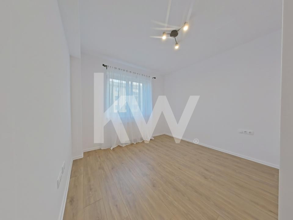 Închiriere apartament cu 3 camere - Zona Tractorul