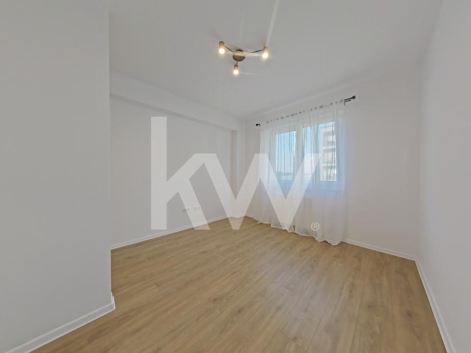 Închiriere apartament cu 3 camere - Zona Tractorul