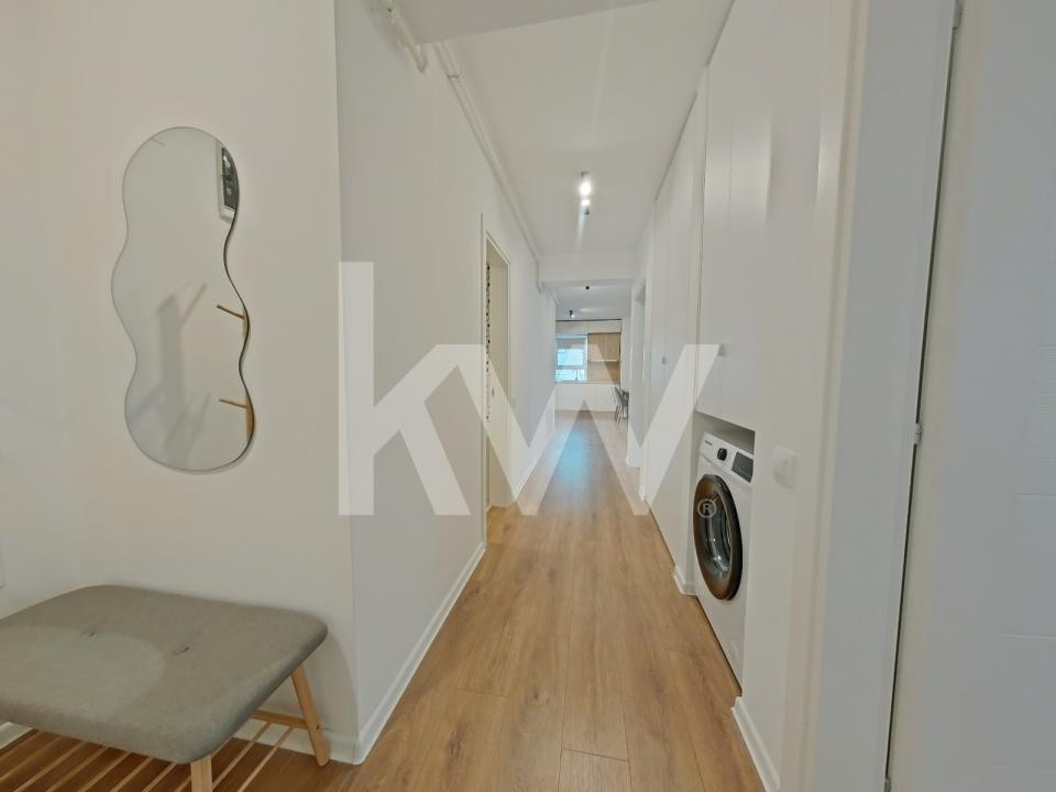 Închiriere apartament cu 3 camere - Zona Tractorul