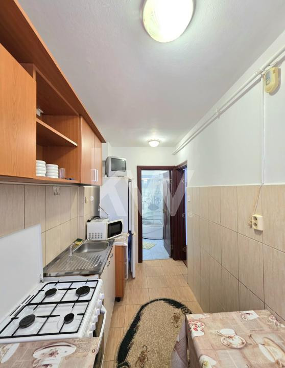 Garsoniera de inchiriat, etajul 1