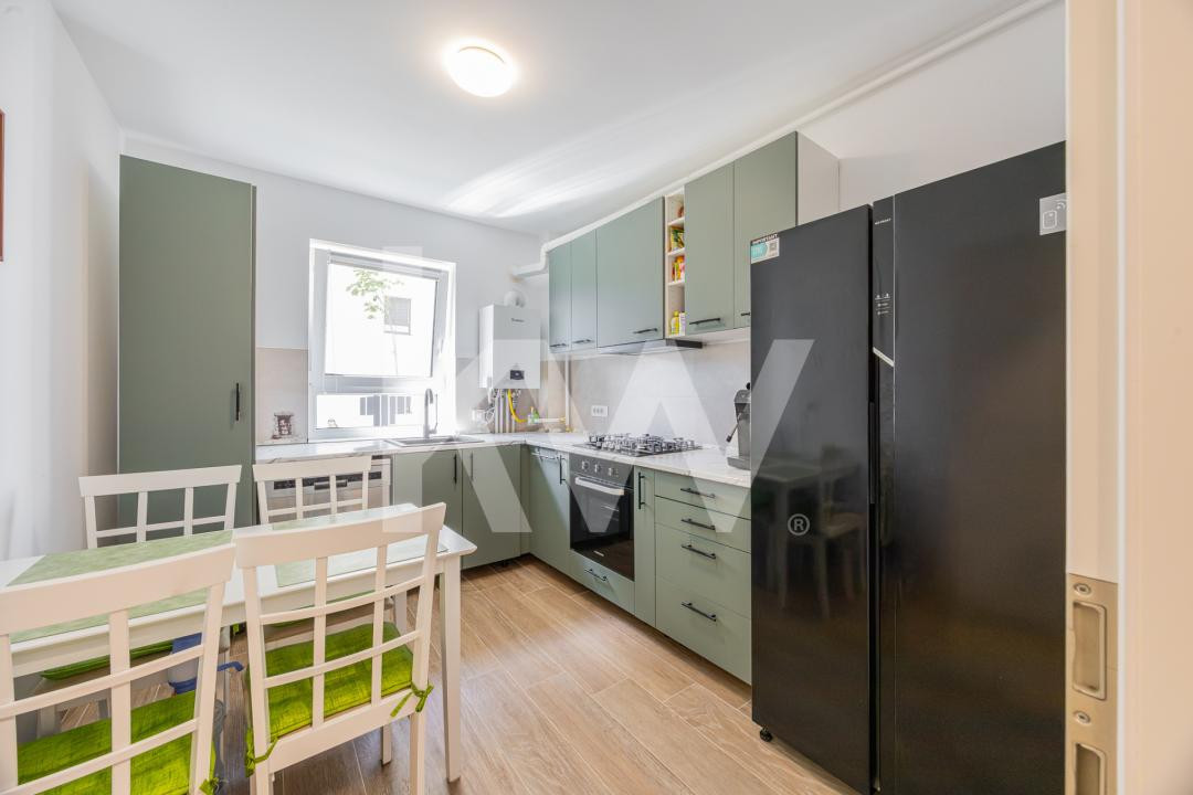Vânzare apartament cu 3 camere, decomandat, Casa Nobel – Zona Tractorul