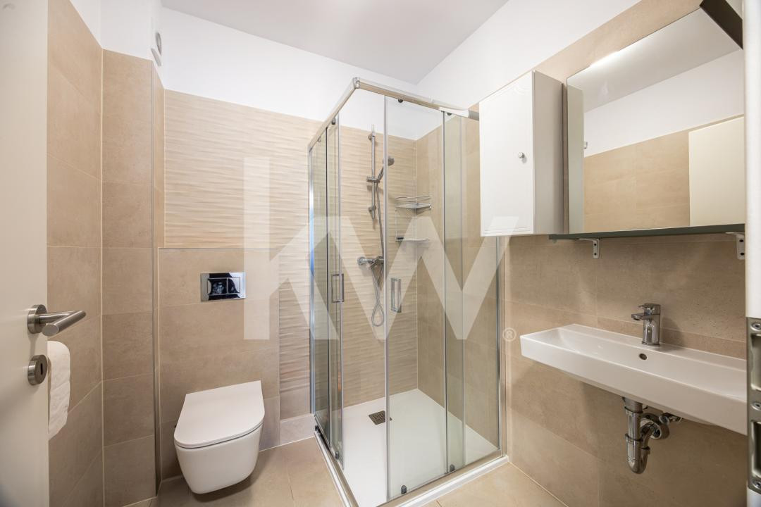 Vânzare apartament cu 3 camere, decomandat, Casa Nobel – Zona Tractorul