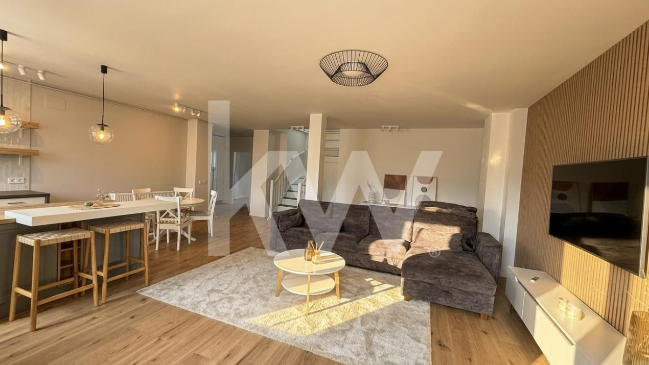 Penthouse superb pe 2 niveluri - Zona Semicentrala 