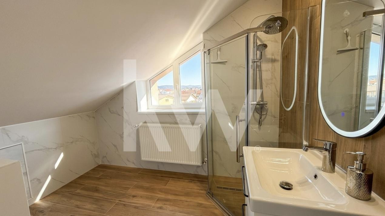 Penthouse superb pe 2 niveluri - Zona Semicentrala 