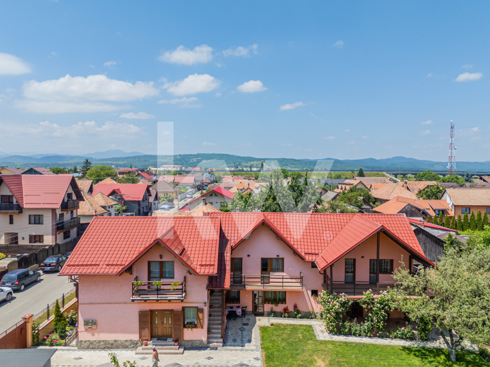 Pensiune, casa sau ambele? Proprietate unică în Râșnov, Brasov, Comision 0%