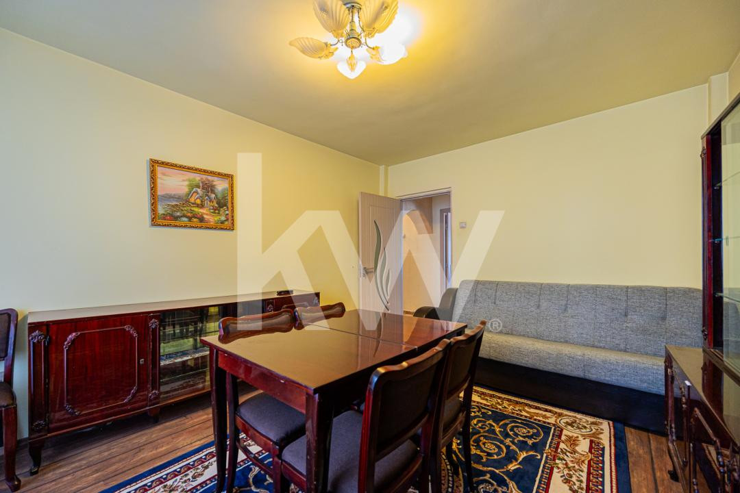 Vânzare apartament cu 2 camere,  2 balcoane, decomandat - zona Tractorul