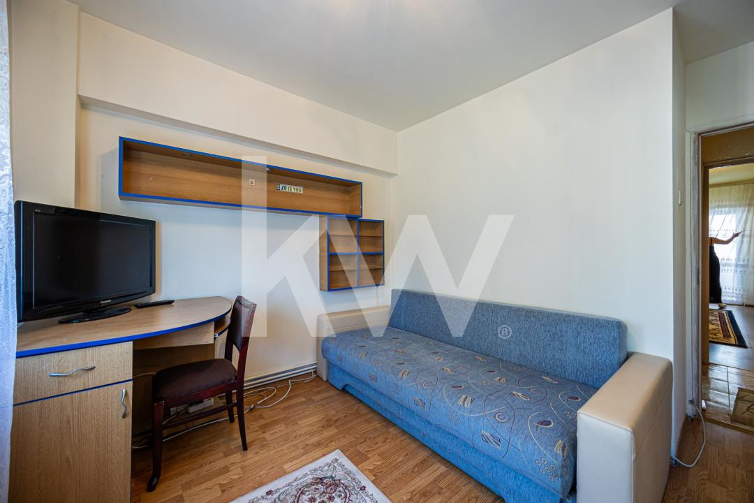 Vânzare apartament cu 2 camere,  2 balcoane, decomandat - zona Tractorul