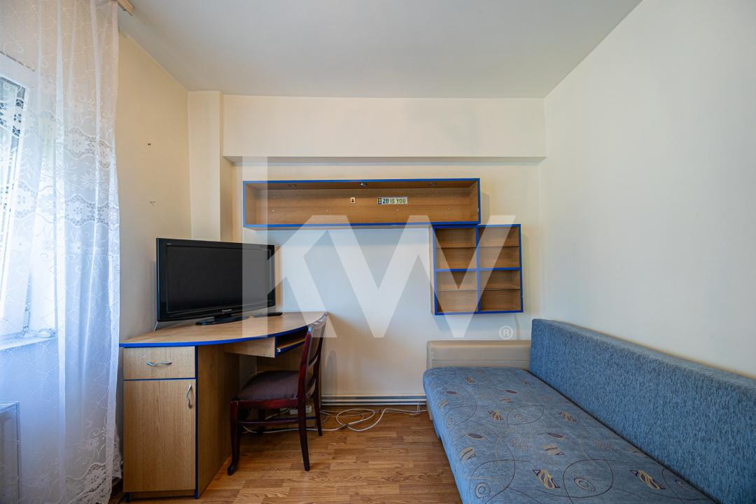 Vânzare apartament cu 2 camere,  2 balcoane, decomandat - zona Tractorul