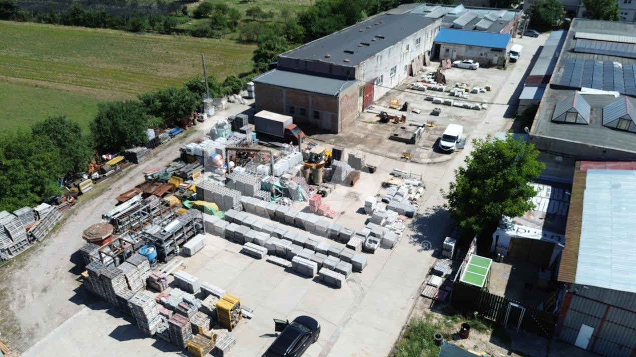 Hala industriala Uzina 2 cu teren betonat de 4500 mp