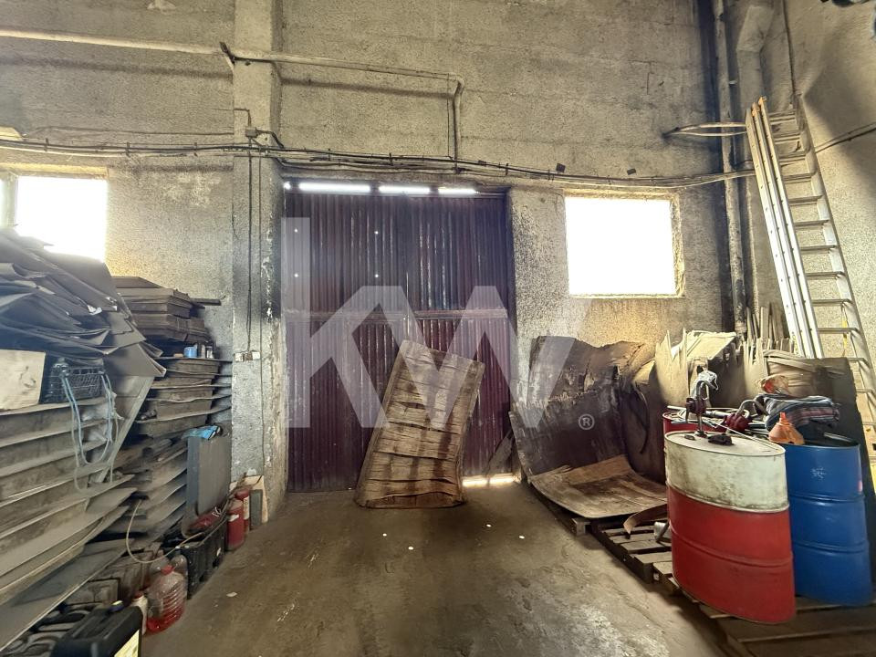 Hala industriala Uzina 2 cu teren betonat de 4500 mp