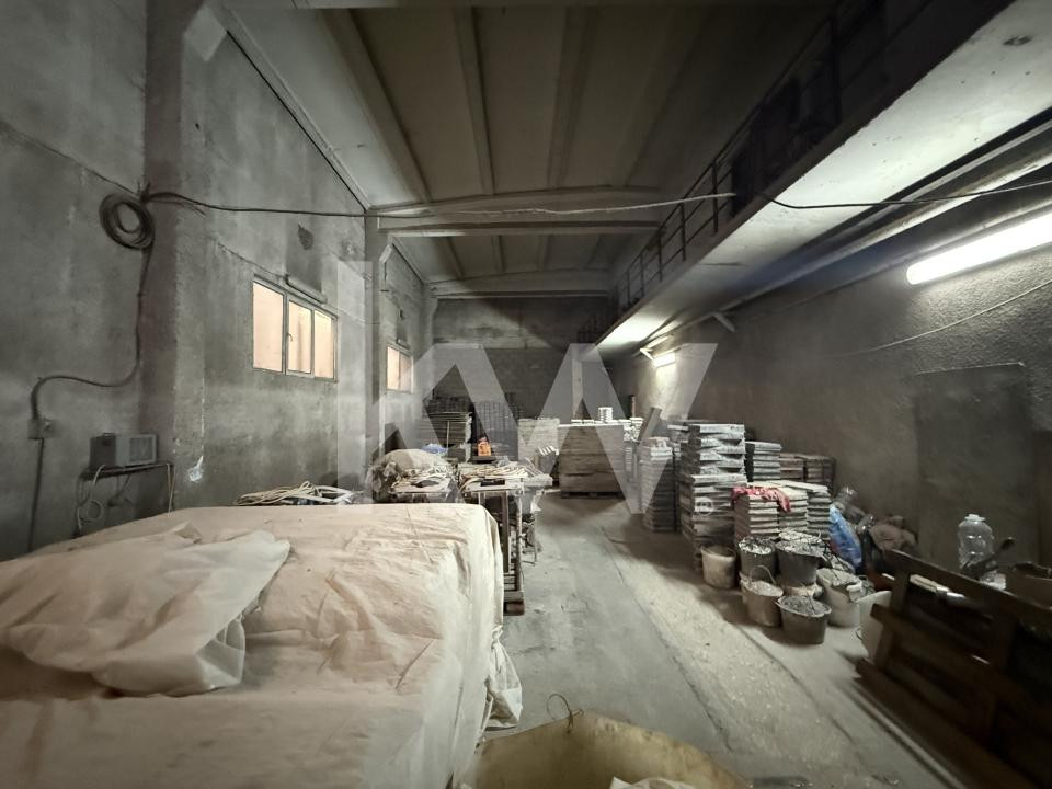 Hala industriala Uzina 2 cu teren betonat de 4500 mp