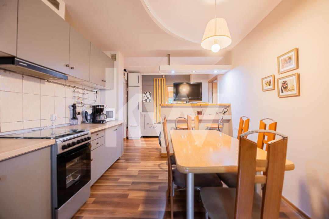 Apartament 3 camere, structură generoasă, Răcădău - Penny