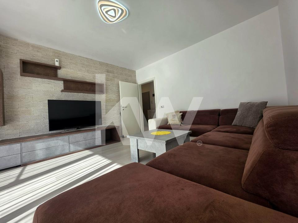 Apartament cu 2 camere cu boxa + loc de parcare 