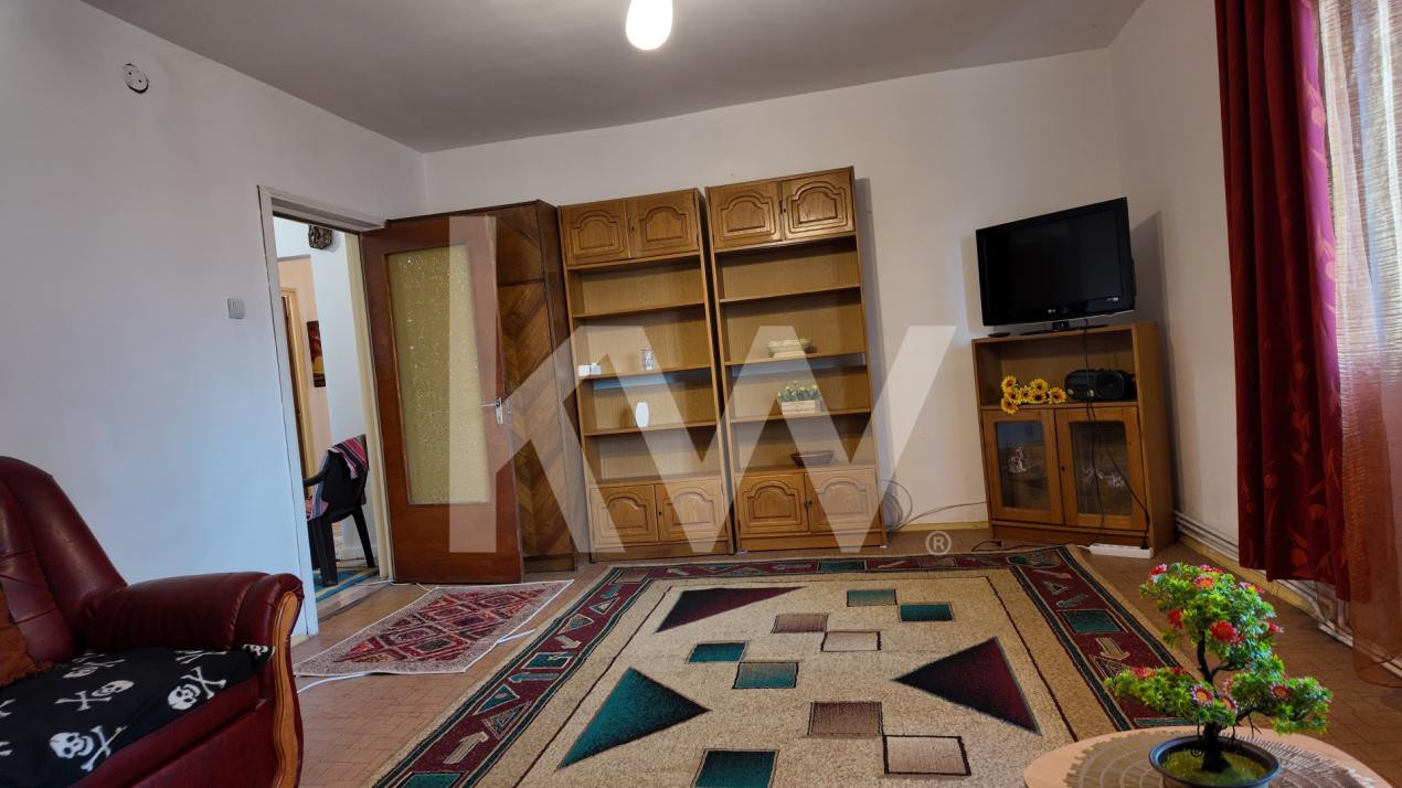 Închiriere apartament 3 camere, mobilat și utilat - zona Răcădău